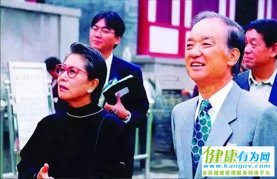 1999꣬ң