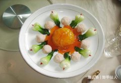 鲍汁萝卜虾胶球、香辣豆皮炖菌菇、椒麻水煮肥牛制作